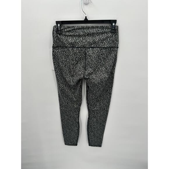 VARLEY NWT Century Leggings 2.0 25" in Textured Grain Print // M - Picture 9 of 12